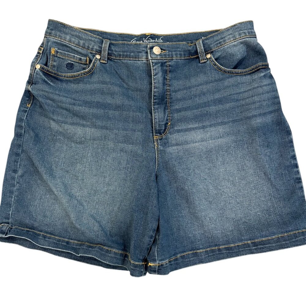Gloria Vanderbilt Ladies' Amanda All Around Slimming Effect Short, 14